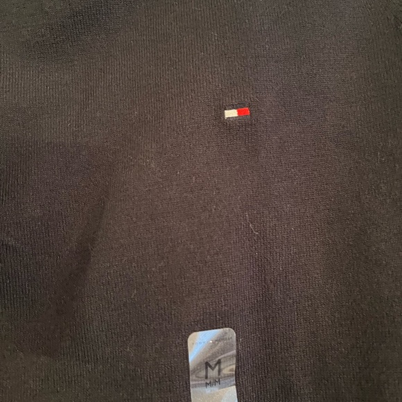 NWT: Tommy Hilfiger navy “boat neck” long sleeve size medium - Picture 4 of 4